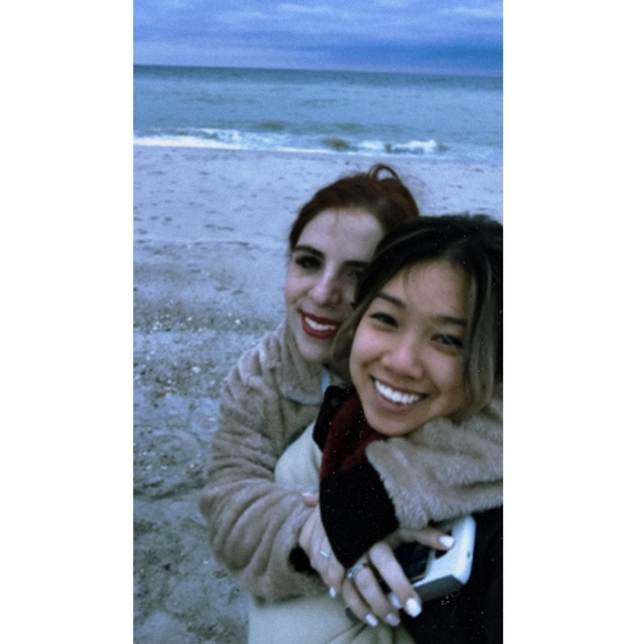 Meet your Posher, Melissa - Picture 4 of 4